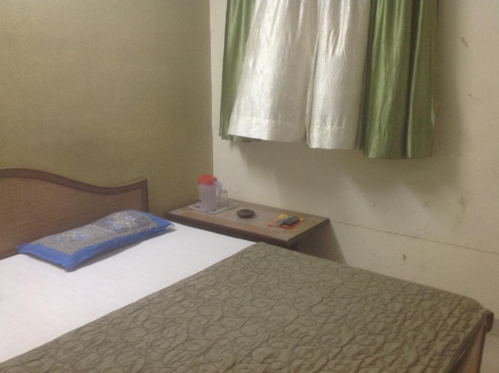Hotel Kamal Kunj Jaipur Rom bilde