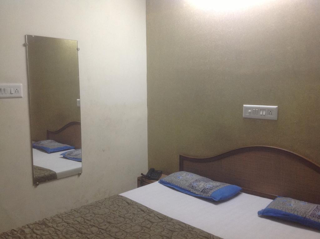 Hotel Kamal Kunj Jaipur Eksteriør bilde